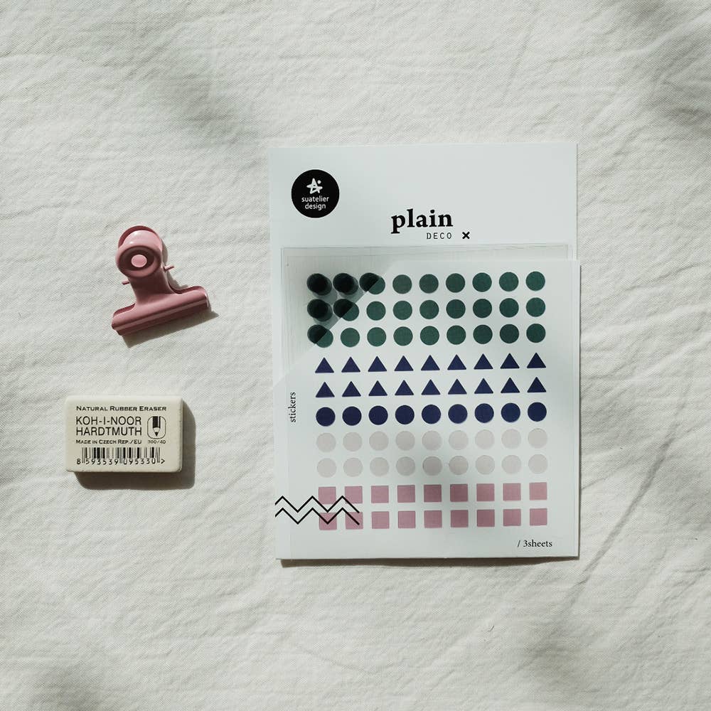 Plain.21 colored shapes
